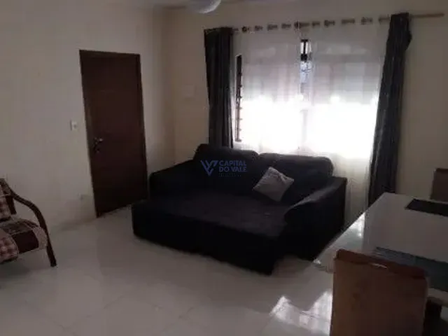 Casa com 300m² 3 quartos e 1 banheiro, à venda, no bairro Santana em São José dos Campos