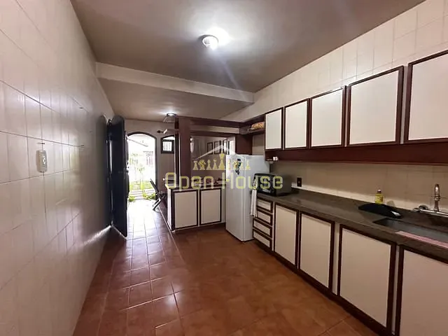 Casa com 486m² 5 quartos e 5 banheiros, à venda, no bairro Jardim Veneza em Volta Redonda