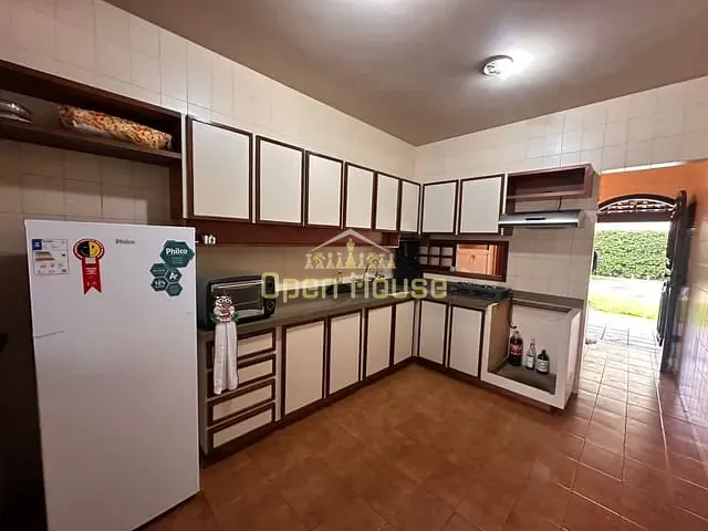 Casa com 486m² 5 quartos e 5 banheiros, à venda, no bairro Jardim Veneza em Volta Redonda