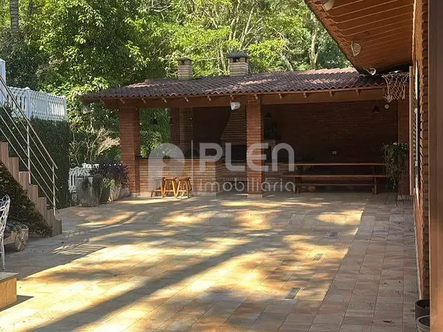 Casa com 1218m² 4 quartos e 6 banheiros, à venda, no bairro Serra da Cantareira em Mairiporã