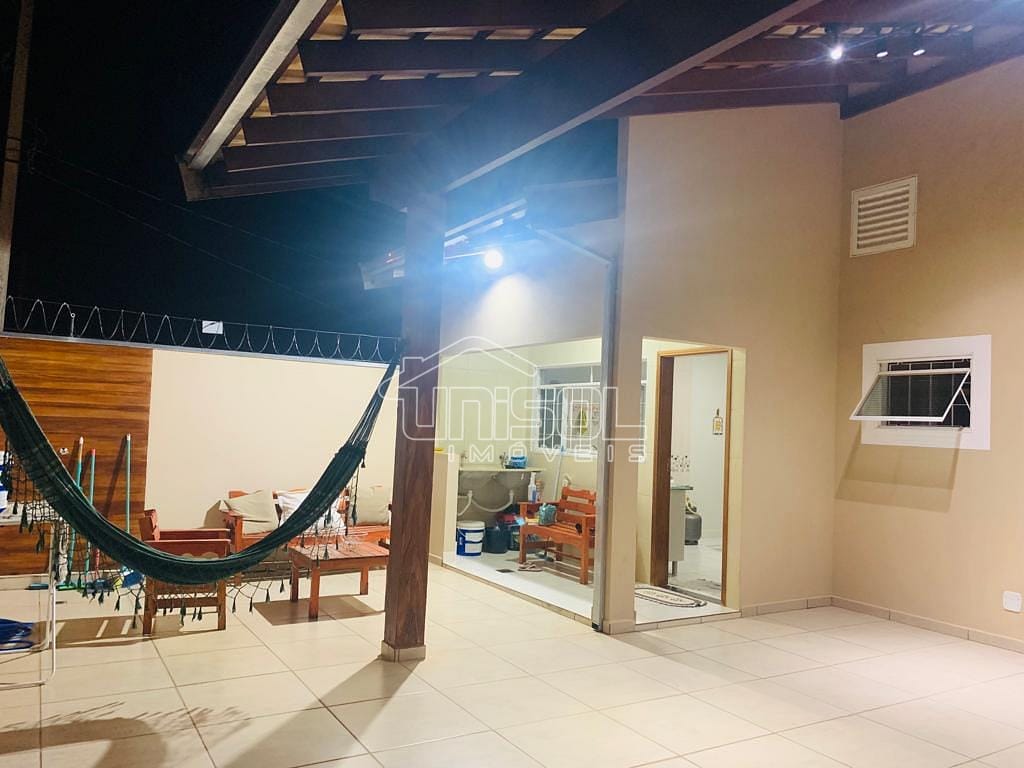 A Unisol Imóveis vende casa no centro da cidade, Pirajuí-SP!!