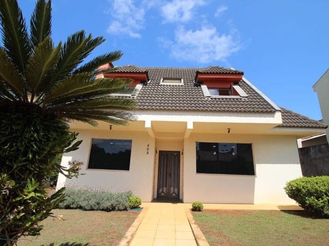 Casa com 748m² 4 quartos e 5 banheiros, à venda, no bairro Estrela em Ponta Grossa