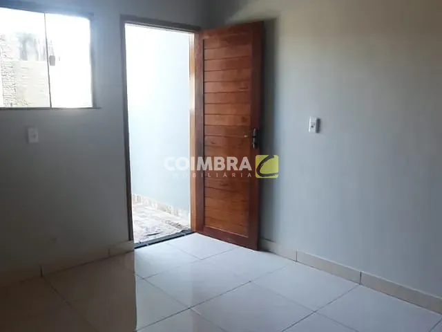 Casa com 32m² 1 quarto e 1 banheiro, para alugar, no bairro Fátima em Santarém