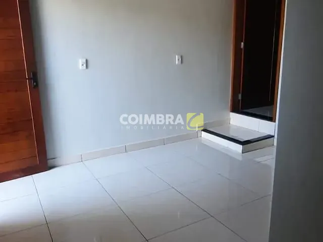Casa com 32m² 1 quarto e 1 banheiro, para alugar, no bairro Fátima em Santarém