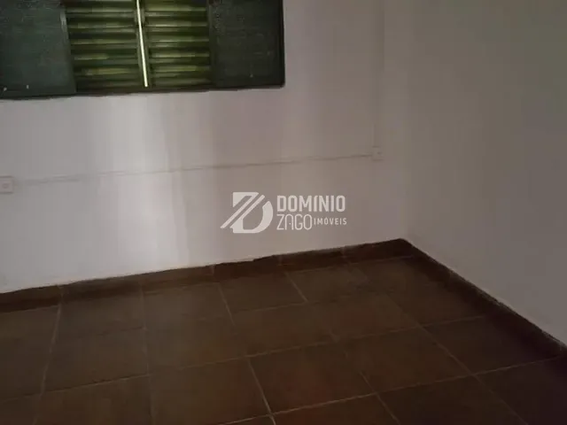 Casa com 185m² 3 quartos e 1 banheiro, à venda, no bairro Nossa Senhora da Abadia em Uberaba