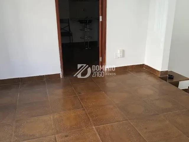 Casa com 185m² 3 quartos e 1 banheiro, à venda, no bairro Nossa Senhora da Abadia em Uberaba