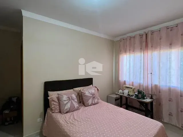 Casa com 250m² 5 quartos e 3 banheiros, à venda, no bairro Jardim Ouro Verde em Rolândia
