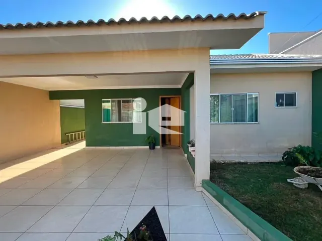 Casa com 250m² 5 quartos e 3 banheiros, à venda, no bairro Jardim Ouro Verde em Rolândia