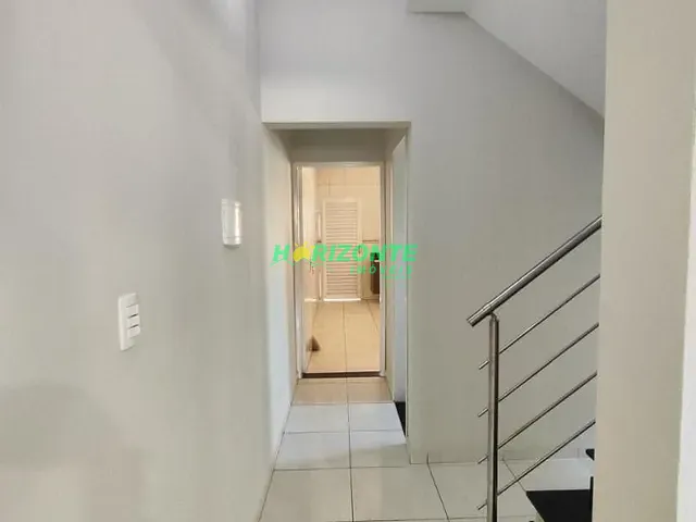 Casa com 165m² 3 quartos e 4 banheiros, à venda, no bairro Residencial Armando Moreira Righi em São José dos Campos