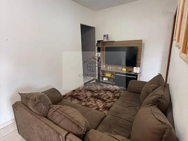 Casa com 150m² 3 quartos e 1 banheiro, à venda, no bairro Jardim Nobre em Rolândia