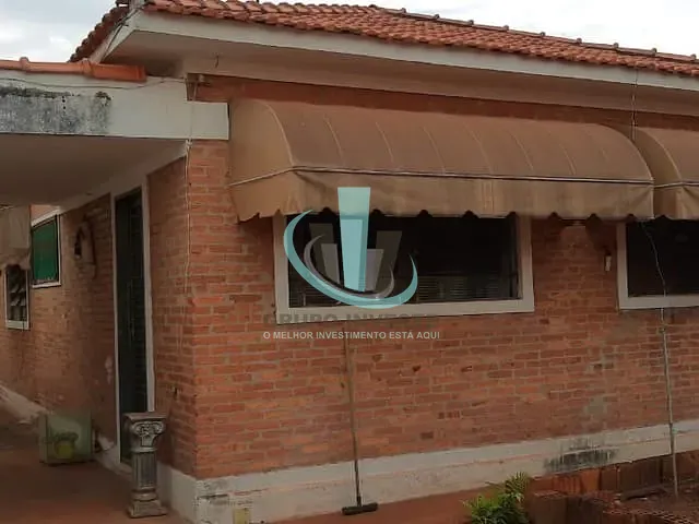 Casa com 257m² 2 quartos e 1 banheiro, à venda, no bairro VILA MELHADO em ARARAQUARA