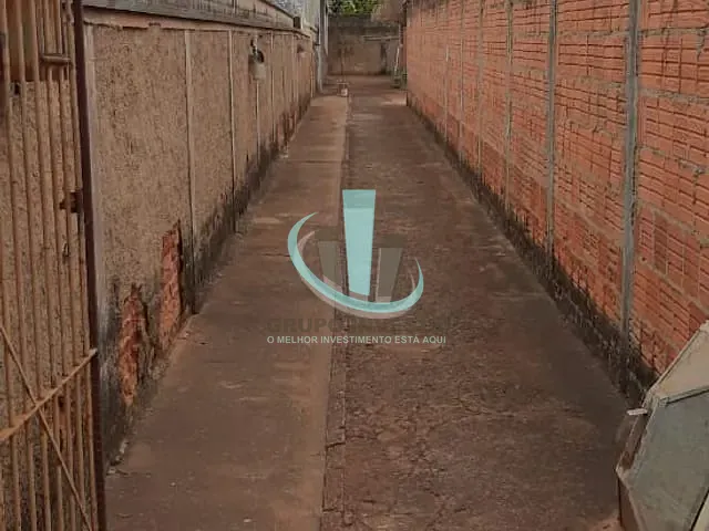 Casa com 257m² 2 quartos e 1 banheiro, à venda, no bairro VILA MELHADO em ARARAQUARA