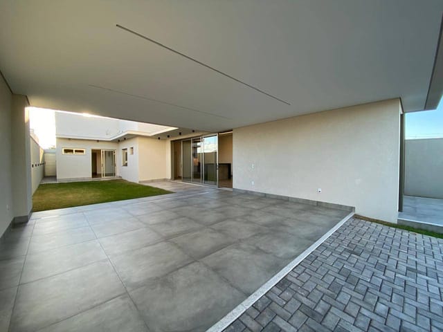 Casa com 360m² 3 quartos e 1 banheiro, à venda, no bairro Residencial Paris em Sinop