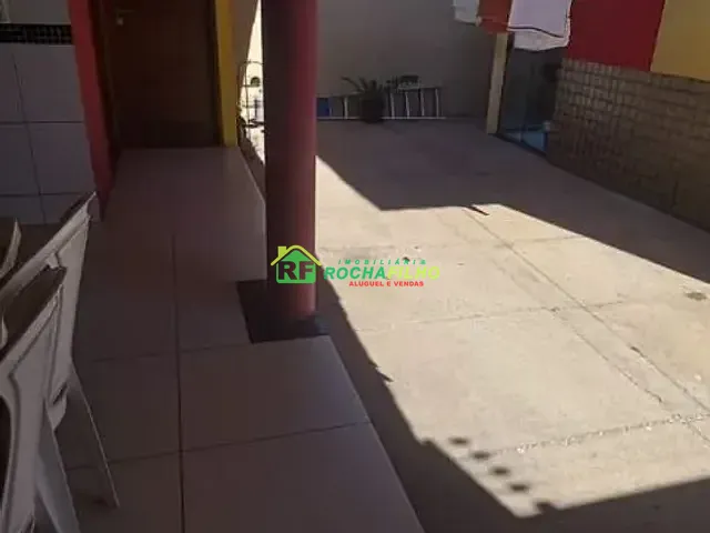 Casa com 300m² 4 quartos e 3 banheiros, para alugar, no bairro Morada Nova em Teresina