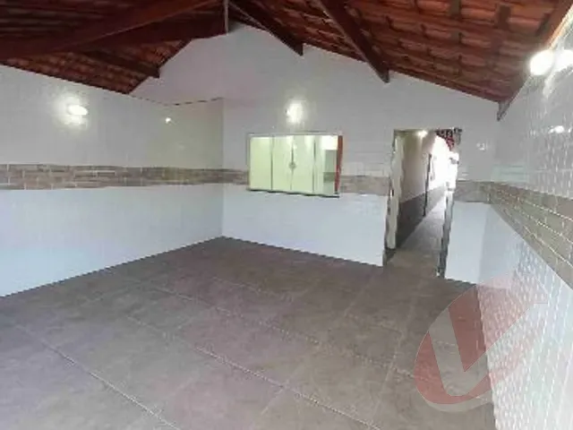 Casa com 175m² 2 quartos e 3 banheiros, à venda, no bairro Real em Praia Grande