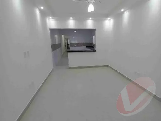 Casa com 175m² 2 quartos e 3 banheiros, à venda, no bairro Real em Praia Grande