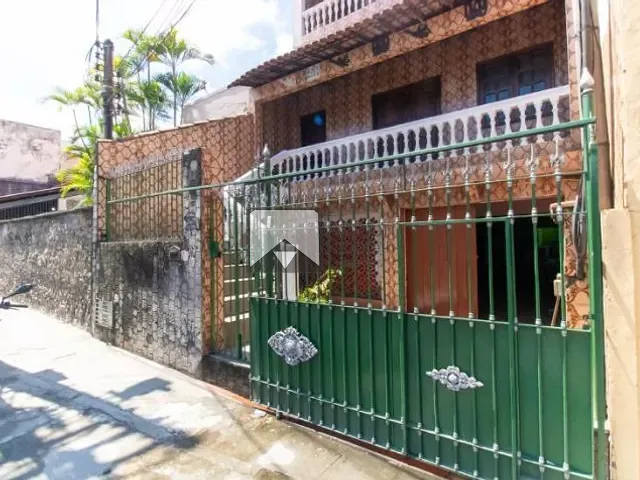 Casa 3 quartos e 1 banheiro, à venda, no bairro Barreto em Niterói