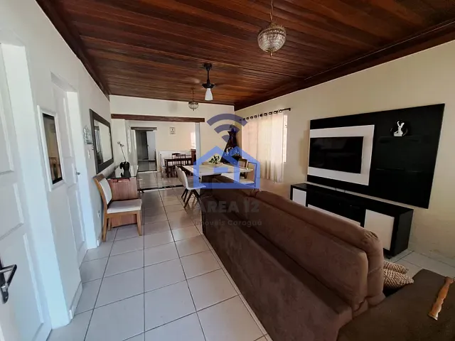 Casa com 250m² 5 quartos e 2 banheiros, à venda, no bairro Caputera em Caraguatatuba