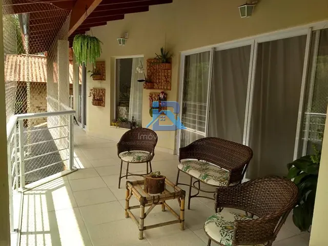 Casa com 450m² 3 quartos e 5 banheiros, à venda, no bairro Residencial Fazenda Serrinha em Itatiba