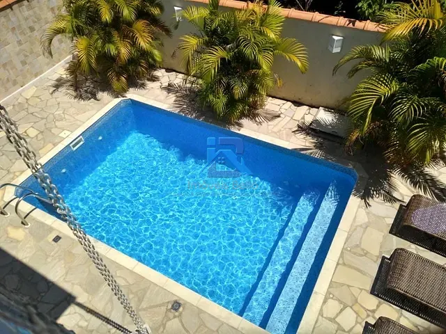 Casa com 450m² 3 quartos e 5 banheiros, à venda, no bairro Residencial Fazenda Serrinha em Itatiba