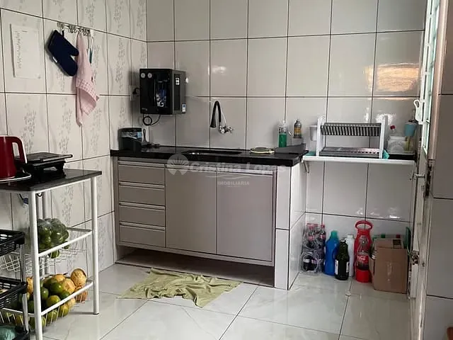 Casa com 180m² 4 quartos e 4 banheiros, à venda, no bairro Mocambinho em Teresina
