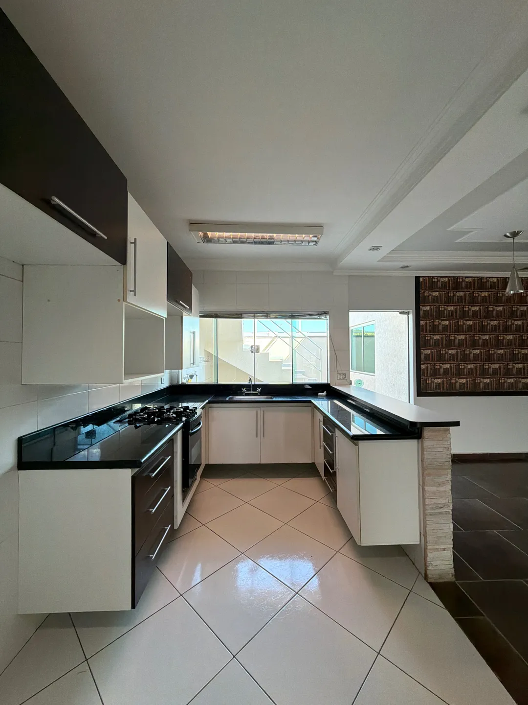 Casa, 3 quartos, 225 m² - Foto 2