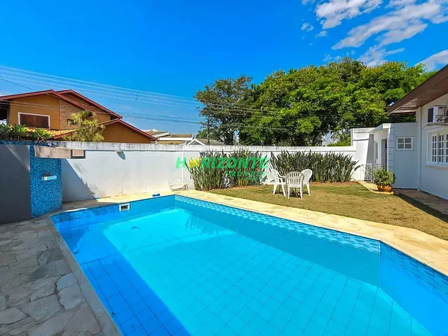 Casa com 400m² 4 quartos e 4 banheiros, à venda, no bairro Urbanova em São José dos Campos