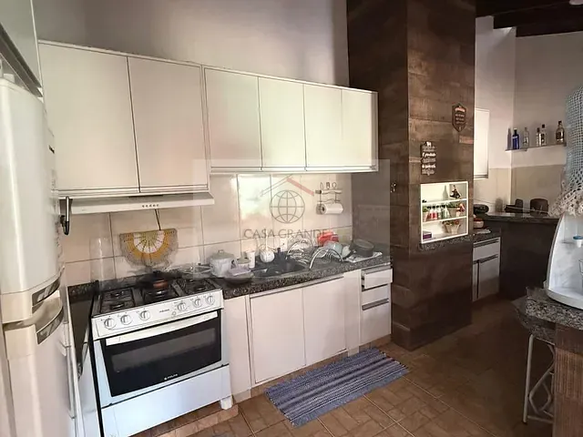 Casa com 300m² 3 quartos e 3 banheiros, à venda, no bairro Manoel Müller em Rolândia