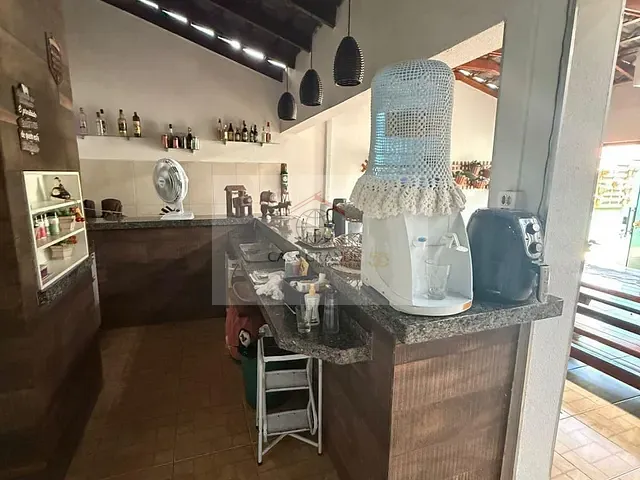 Casa com 300m² 3 quartos e 3 banheiros, à venda, no bairro Manoel Müller em Rolândia