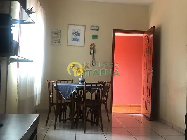Casa com 250m² 3 quartos e 2 banheiros, à venda, no bairro Ideal em Londrina