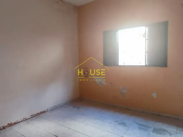 Casa com 144m² 2 quartos e 1 banheiro, à venda, no bairro Chácara Aviação em Votuporanga