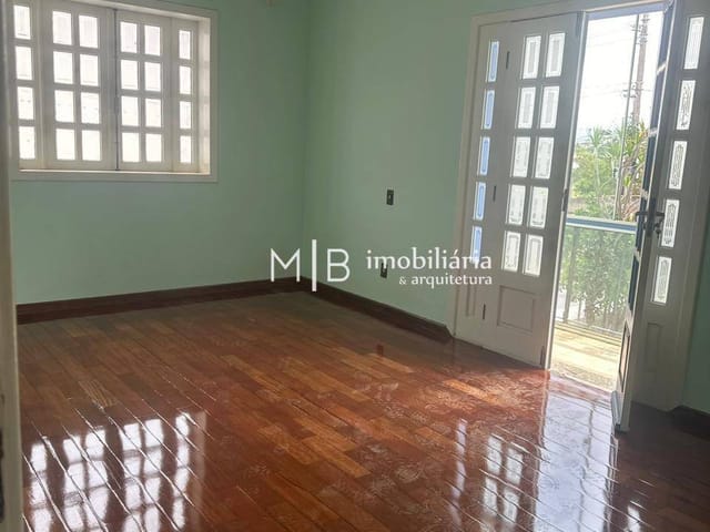 Casa 4 quartos e 4 banheiros, para alugar, no bairro Belo Horizonte em Lavras