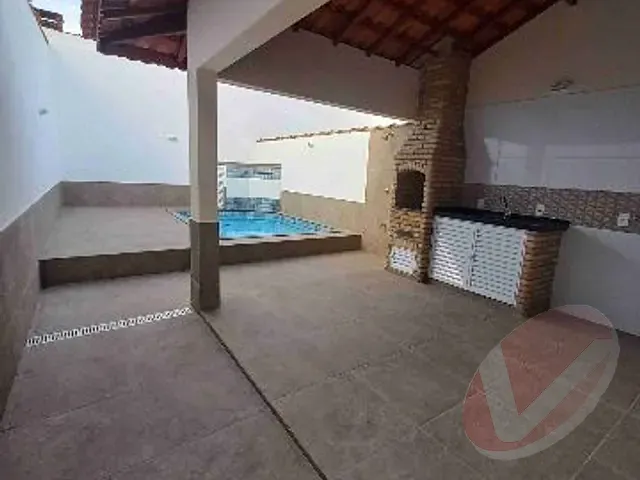 Casa com 175m² 2 quartos e 3 banheiros, à venda, no bairro Real em Praia Grande