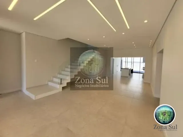 Casa com 268m² 3 quartos e 3 banheiros, à venda, no bairro Alphaville em Votorantim