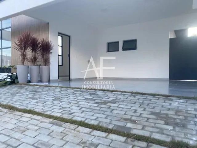 Casa com 300m², à venda, no bairro Condomínio Ouro Ville em Taubaté