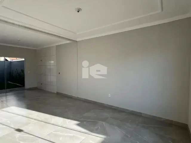 Casa com 125m² 3 quartos e 1 banheiro, à venda, no bairro Ouro Verde em Rolândia