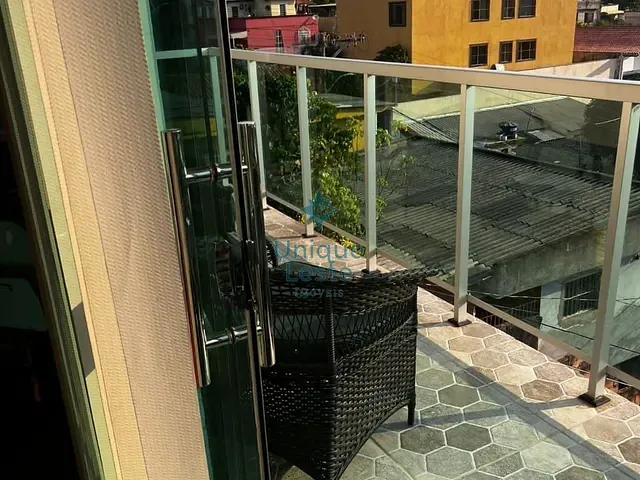 Casa 5 quartos e 4 banheiros, à venda, no bairro Vera Cruz em Belo Horizonte