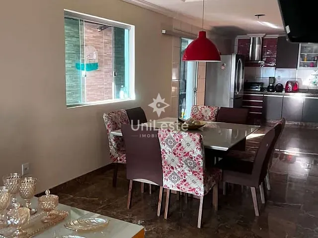 Casa 5 quartos e 4 banheiros, à venda, no bairro Vera Cruz em Belo Horizonte