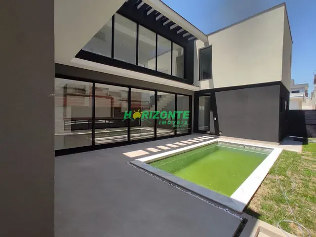 Casa com 361m² 3 quartos e 4 banheiros, à venda, no bairro Recanto dos Eucaliptos em São José dos Campos