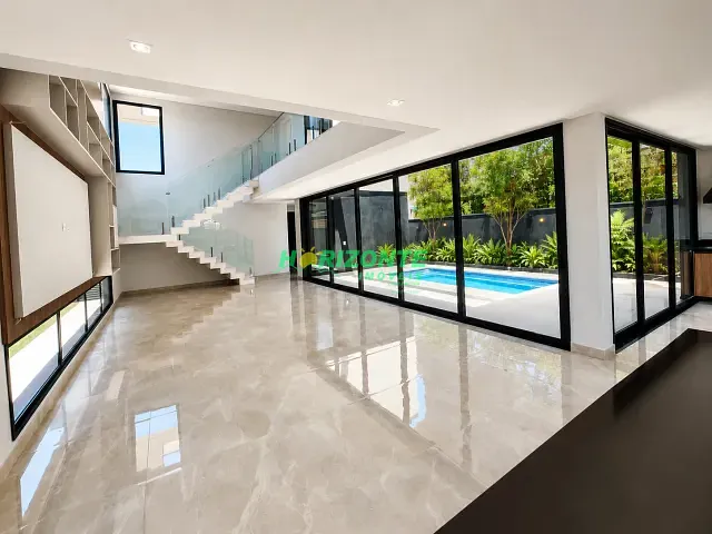 Casa com 361m² 3 quartos e 4 banheiros, à venda, no bairro Recanto dos Eucaliptos em São José dos Campos