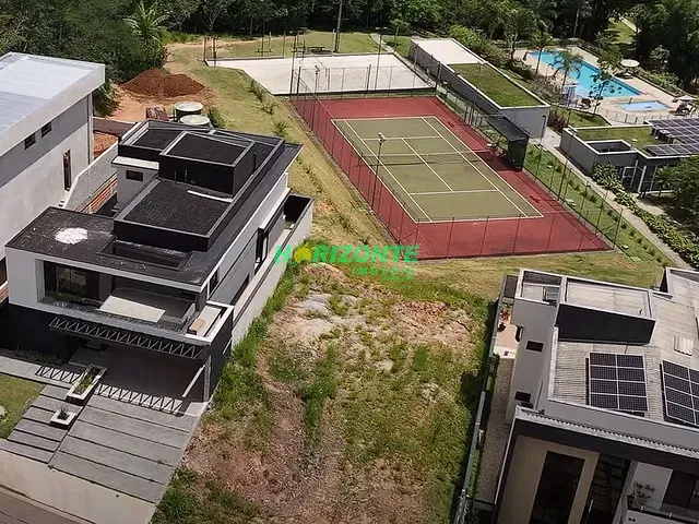 Casa com 361m² 3 quartos e 4 banheiros, à venda, no bairro Recanto dos Eucaliptos em São José dos Campos