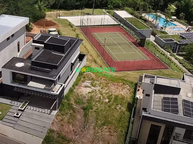 Casa com 361m² 3 quartos e 4 banheiros, à venda, no bairro Recanto dos Eucaliptos em São José dos Campos