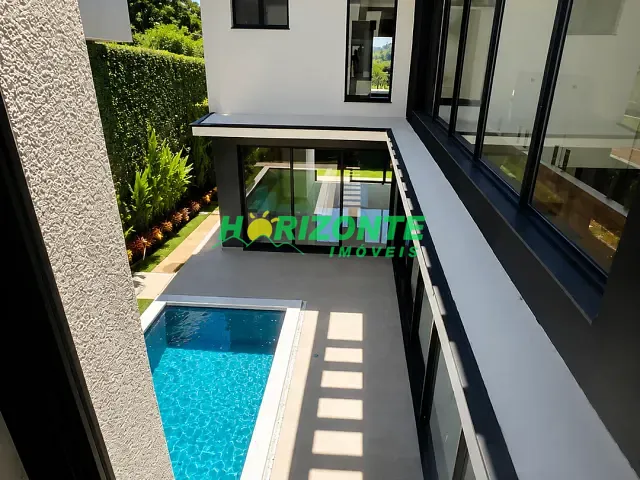 Casa com 361m² 3 quartos e 4 banheiros, à venda, no bairro Recanto dos Eucaliptos em São José dos Campos