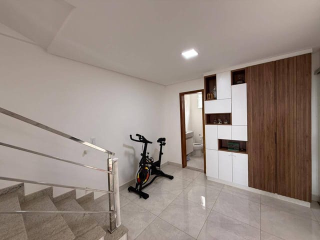 Casa 3 quartos e 2 banheiros, à venda, no bairro Colinas em Cataguases