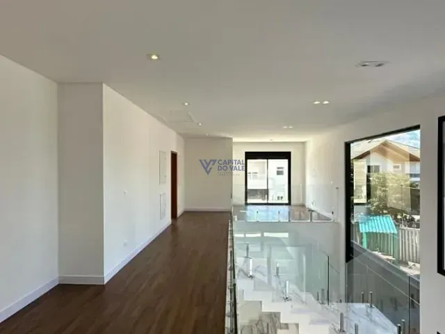 Casa com 450m² 5 quartos e 7 banheiros, à venda, no bairro Jardim do Golfe 3 em São José dos Campos