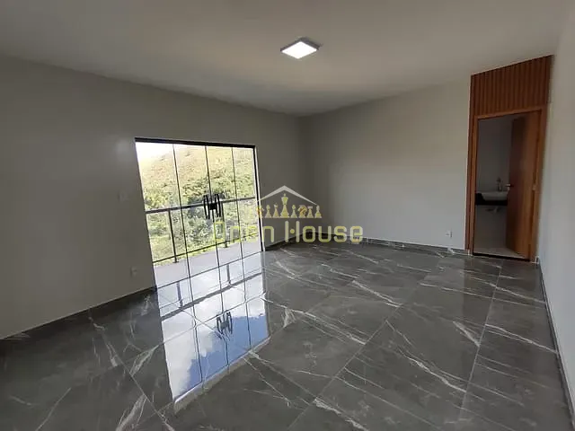 Casa com 160m² 2 quartos e 2 banheiros, à venda, no bairro Jardim  Real em Pinheiral