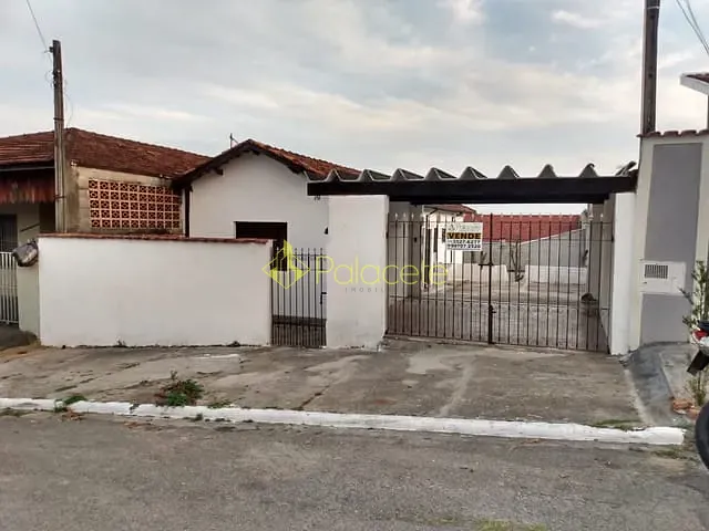 Casa com 250m² 2 quartos e 1 banheiro, à venda, no bairro Parque São Domingos em Pindamonhangaba
