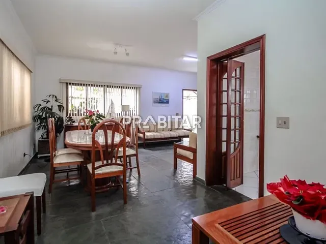 Casa com 270m² 3 quartos e 6 banheiros, à venda ou para alugar, no bairro Vila Hamburguesa em São Paulo