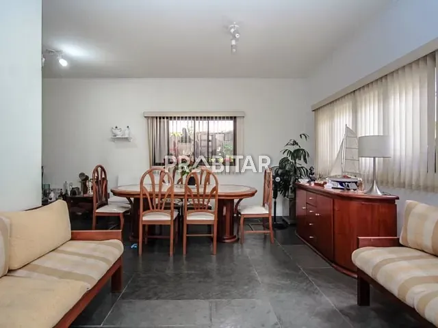 Casa com 270m² 3 quartos e 6 banheiros, à venda ou para alugar, no bairro Vila Hamburguesa em São Paulo