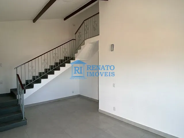 Casa com 560m² 3 quartos e 2 banheiros, à venda, no bairro Centro em Maricá